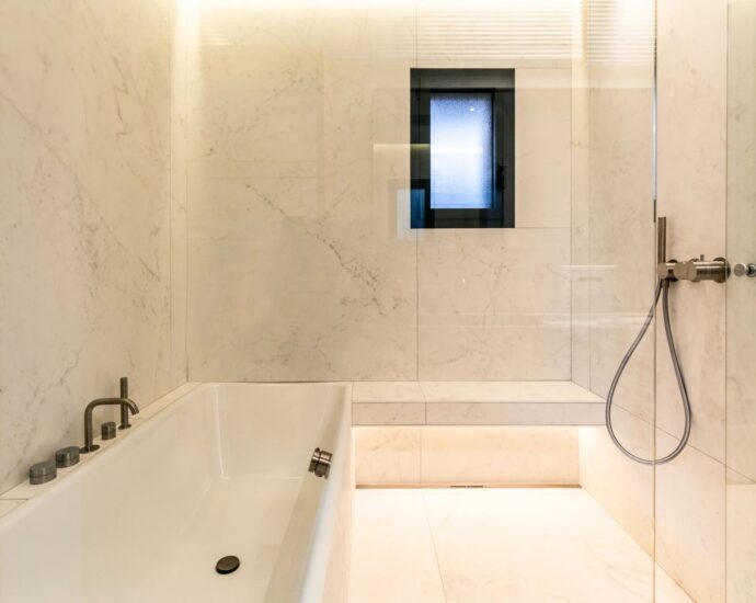 Caramontino, Villa-Hotel with Sea View, 8 Bedrooms with Private Pools, Swimming Pool, Walking Distance to the Beach