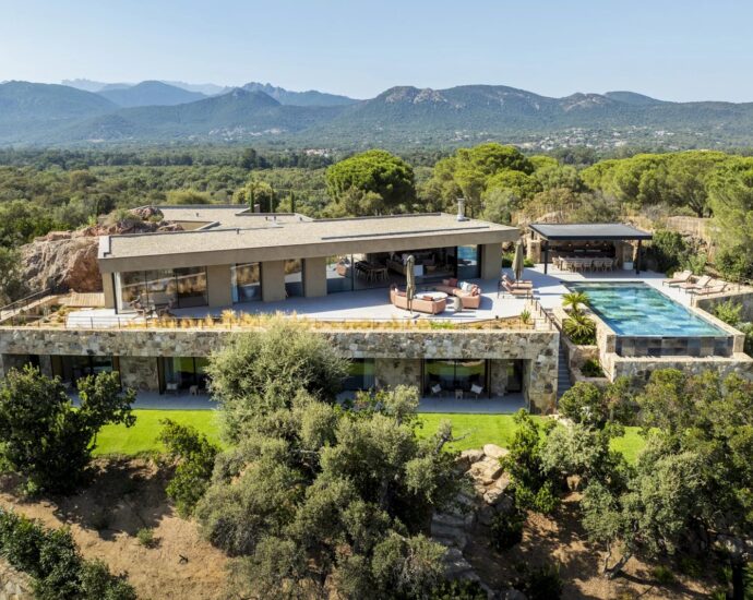 Sainte-Lucie de Porto-Vecchio, Caramontinu, Villa vue mer panoramique, 6 chambres, piscine, proche plage