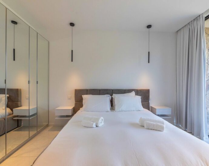 Caramontino, Domaine privé d&rsquo;Arinella,  Villa 6 chambres, Piscine, Jacuzzi, Vue montagnes, Plage à pied