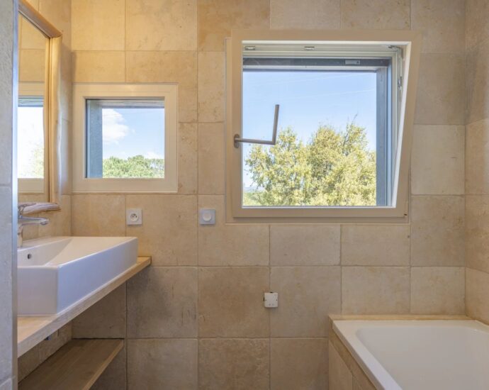 Cala Rossa, Villa avec jardin, 3 chambres, plage à pied