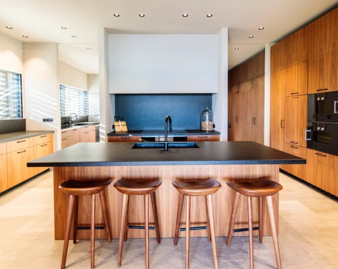 Caramontino, 6 chambres, piscine, pied dans l&rsquo;eau, vue mer