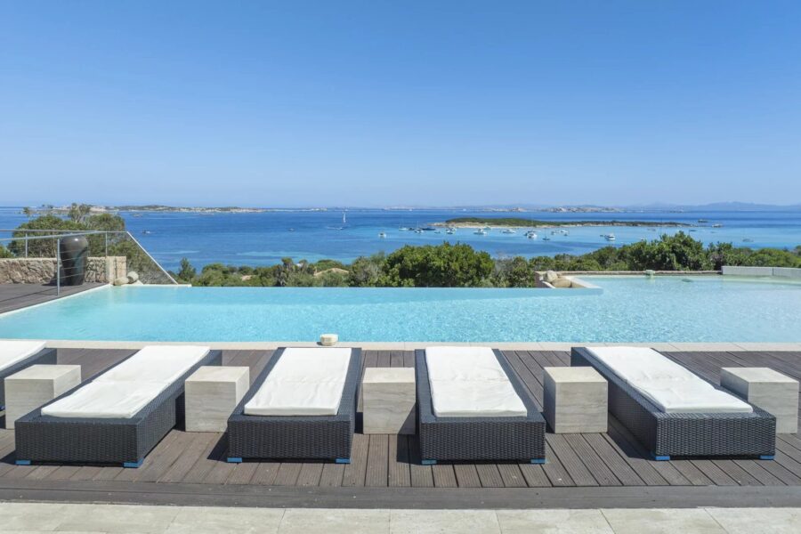 Bonifacio, Piantarella, 6-Bedroom Villa with Pool and Sea View, Beach Within Walking Distance