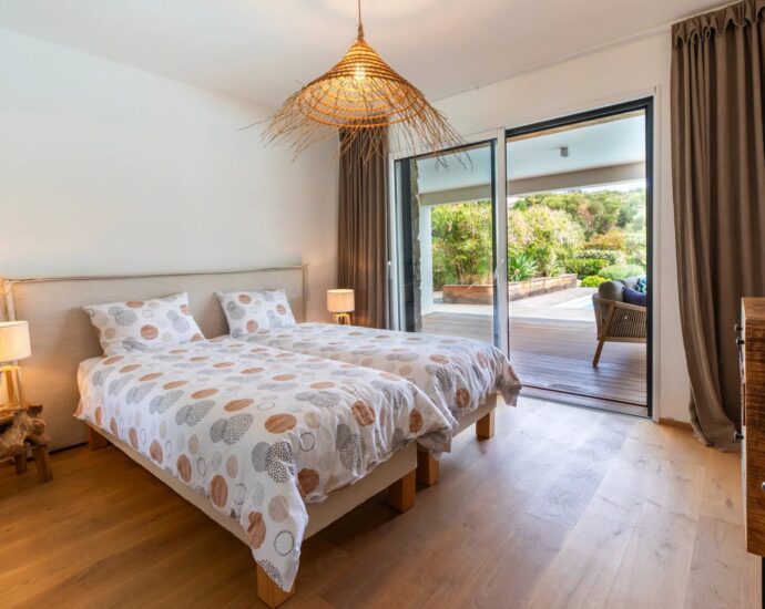 Domaine d&rsquo;Arasu, Villa vue mer panoramique, 4 chambres, piscine chauffée, proche plage