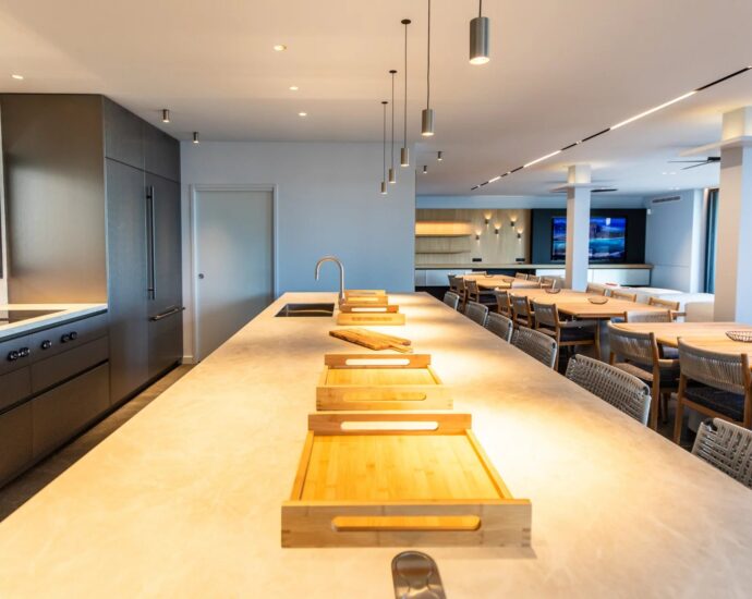 Caramontino, Villa-Hotel with Sea View, 8 Bedrooms with Private Pools, Swimming Pool, Walking Distance to the Beach