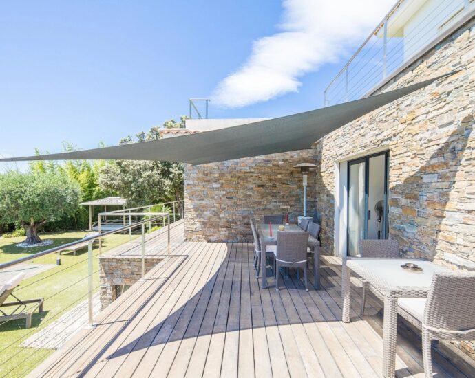 Porto-Vecchio, Golfo di sogno, villa pied dans l&rsquo;eau, 6 chambres, vue mer panoramique, accès mer