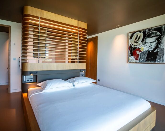 Caramontino, 7 bedroom villa, swimming pool, sea view, beach on foot