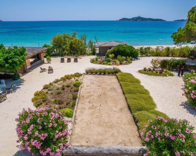 Caramontino, 6 chambres, piscine, pied dans l&rsquo;eau, vue mer