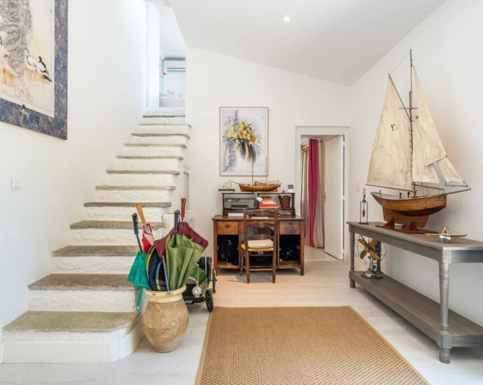 Erbalunga, Villa 6 chambres, pied dans l&rsquo;eau, vue mer panoramique, piscine