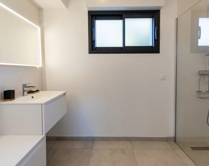 Porto-Vecchio, Palombaggia, villa vue mer, 3 chambres, piscine, plage à pied