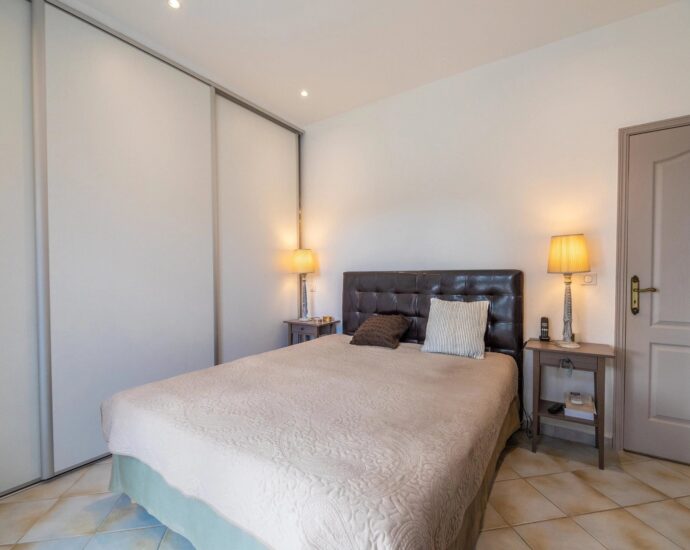 Porto-Vecchio, Domaine de Cala Rossa, villa 5 chambres, piscine et plage à pieds