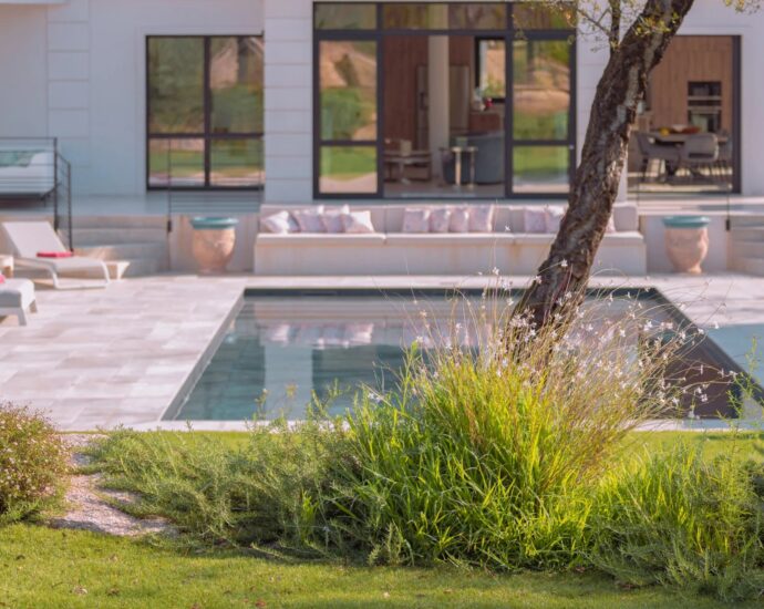 Domaine privé, villa 5 chambres, piscine, proche plage