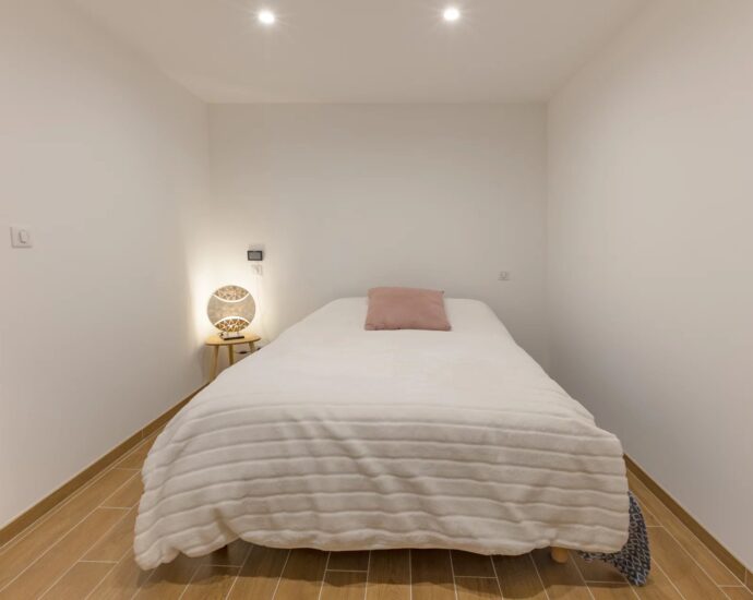 South Shore of Ajaccio, Recent Villa, Panoramic Sea View, 5 Bedrooms, Pool, Close to Beaches