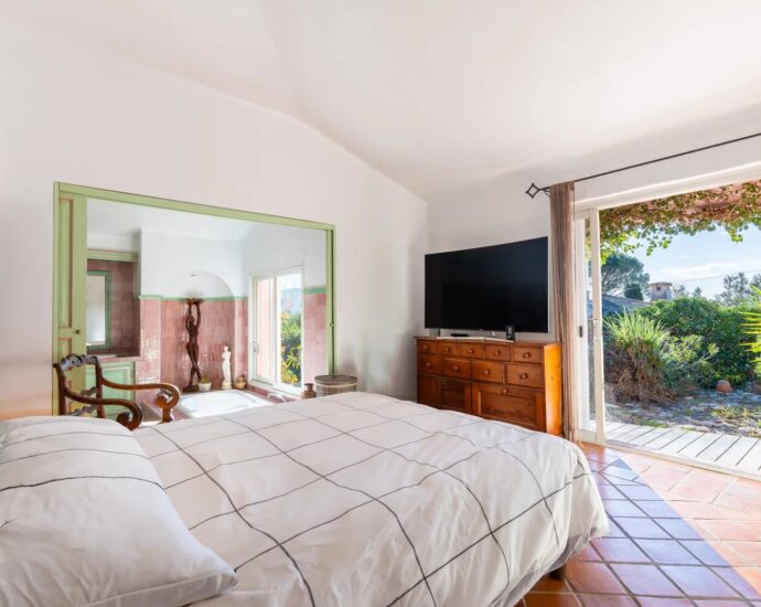 Porto-Vecchio, villa, sea view, 4 bedrooms, pool