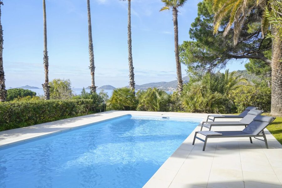Ajaccio, Route des Sanguinaires, Villa vue mer, 5 chambres, Piscine, plage à pied