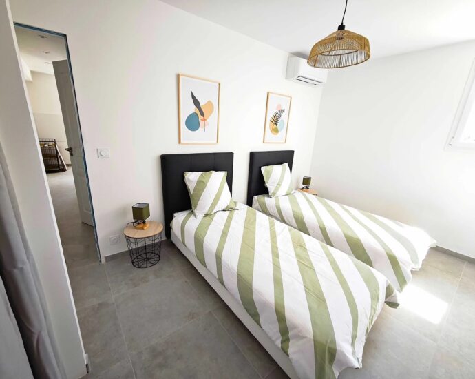 Balagne, Santa-Reparata di Balagna, 9-Bedroom Villa with Lake and Mountain Views, Pool, Gym, Sauna, Close to Île-Rousse and Beaches