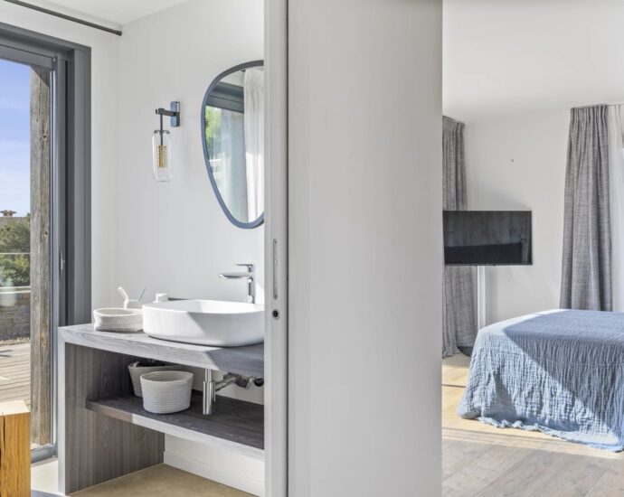 Arasu, villa 4 chambres, piscine chauffée, vue montagnes, proche plage