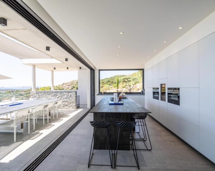 Saint-Cyprien, villa 7 chambres, piscine, vue mer panoramique, proche plage