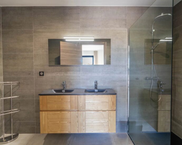 Exclusive Listing, Pinarello, Sea View Villa, 4 Bedrooms, Pool, Walking Distance to the Beach