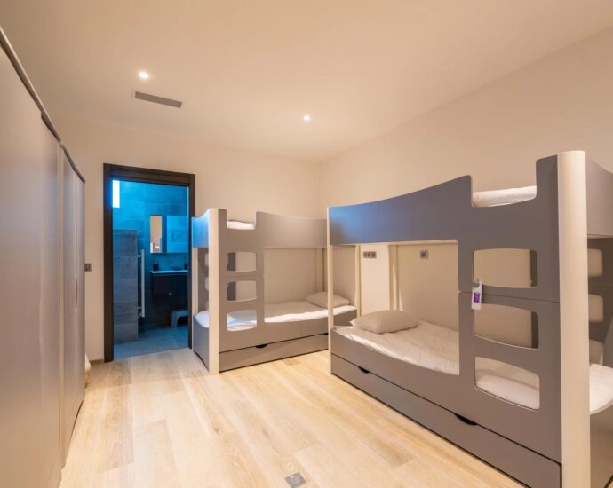 Saint-Cyprien, villa 7 chambres, piscine, vue mer panoramique, proche plage