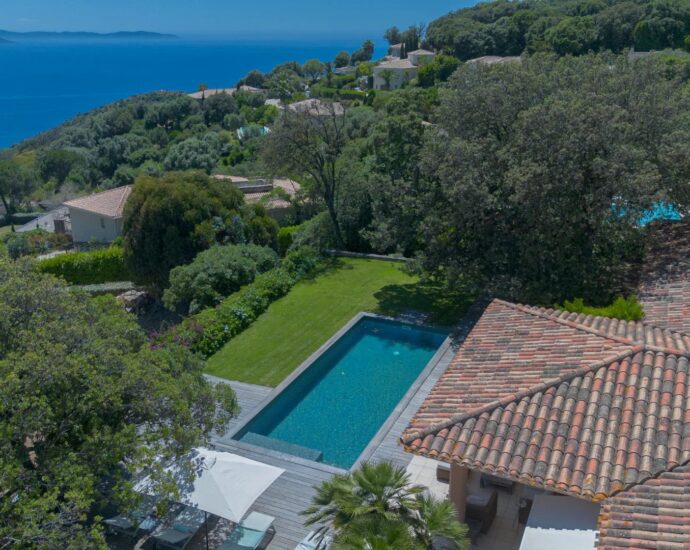 Ajaccio, Salario, Villa vue mer, 4 Chambres, Piscine, proche plage