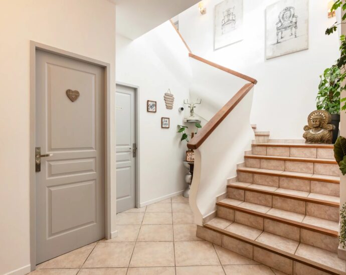 Cap Corse, Sisco, Villa vue montagnes, 5 chambres, piscine, proche plage