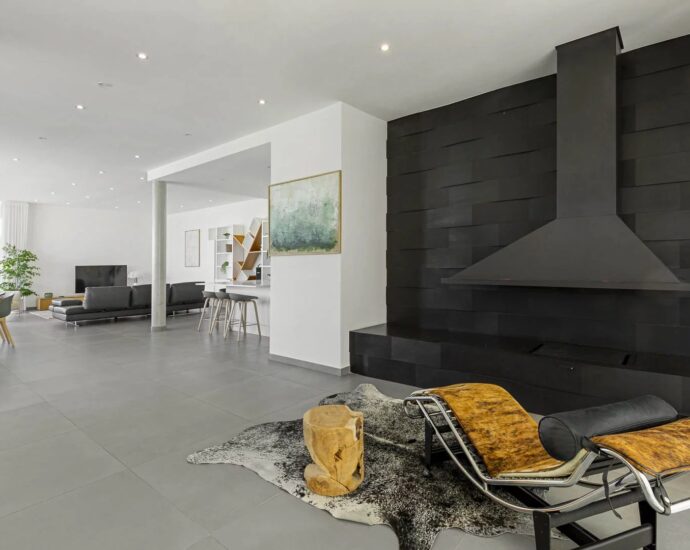 Porto-Vecchio, Santa Giulia, villa d&rsquo;architecte, 4 chambres, piscine, vue mer, proche plage