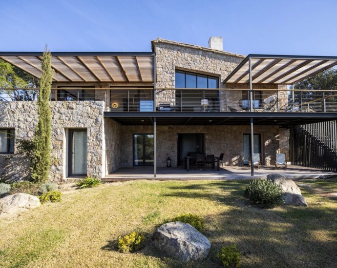 Porto-Vecchio, Domaine de Cala Rossa, villa 8 chambres, piscine et plage à pied