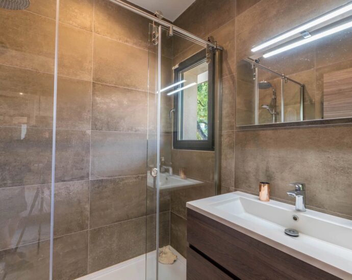 Exclusive Listing, Pinarello, Sea View Villa, 4 Bedrooms, Pool, Walking Distance to the Beach