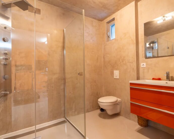 Porto-Vecchio, Marina Di Fiori, 7-Bedroom Villa, Pool, Sea View, Walking Distance to the Beach