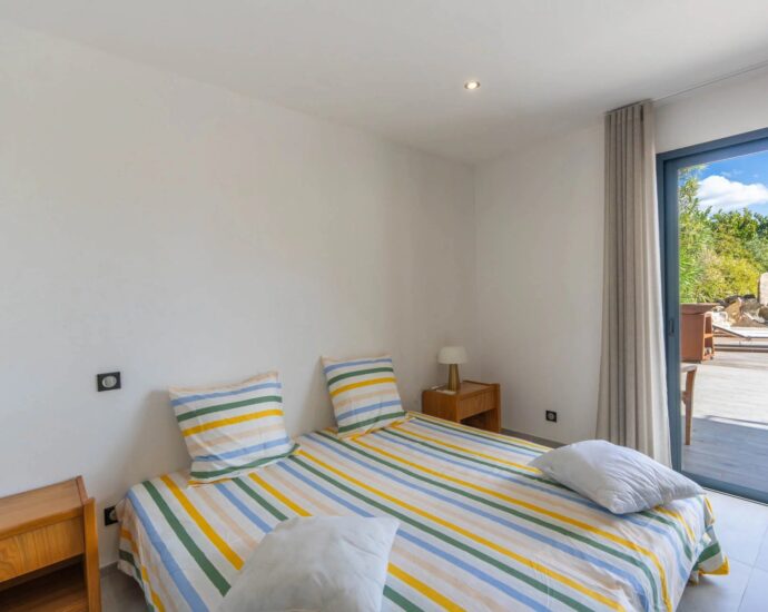 Exclusive Listing, Pinarello, Sea View Villa, 4 Bedrooms, Pool, Walking Distance to the Beach