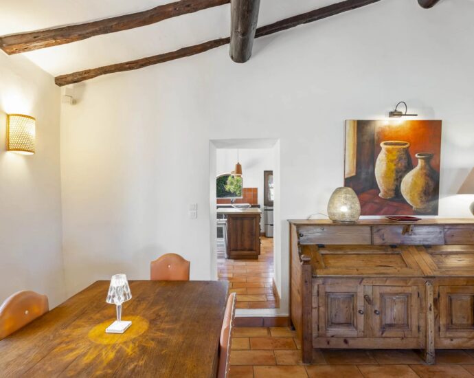 Bonifacio, Piantarella, Panoramic sea view property, 5 bedrooms, heated pool, close to the beach