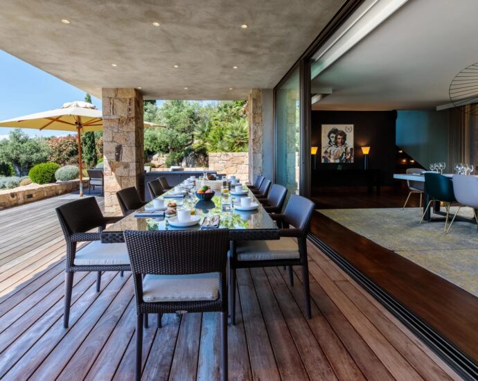 Private domain of Punta d’Arasu, 8 bedroom villa, walking distance to the beach and sea view, Sainte Lucie RL314, Villa Santa Lucia