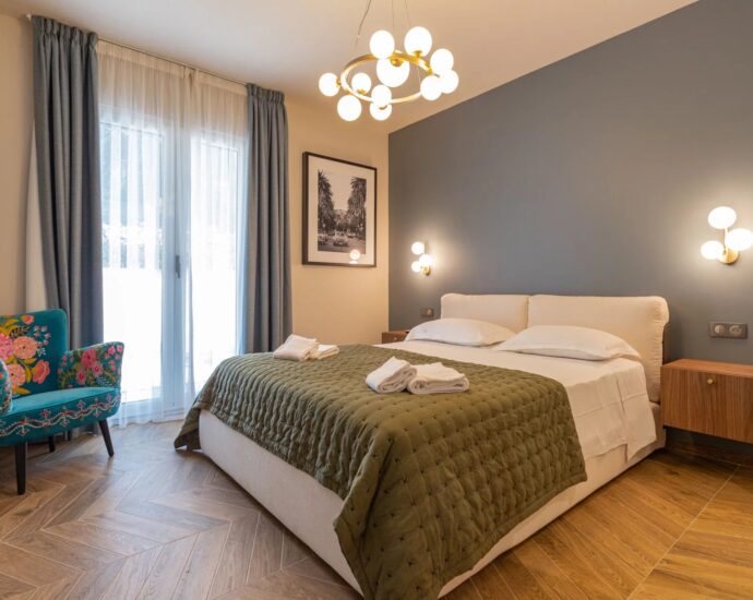 Ajaccio, Route des Sanguinaires, Villa vue mer, 5 chambres, Piscine, Plage à pied