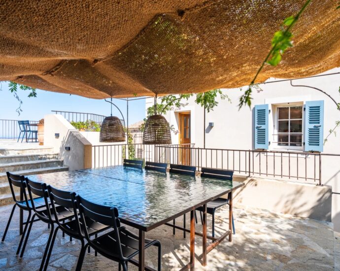 Lumio, Maison de Maître, 9 chambres, vue panoramique mer et village, piscine, proche plage