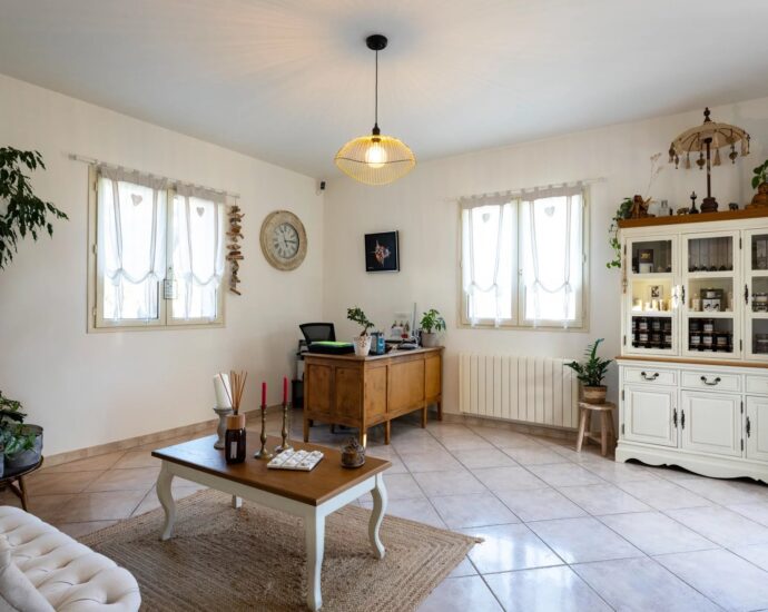 Cap Corse, Sisco, Villa vue montagnes, 5 chambres, piscine, proche plage