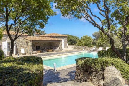 Bonifacio, Piantarella,  Propriété vue mer panoramique, 5 chambres, piscine chauffée et proche plage