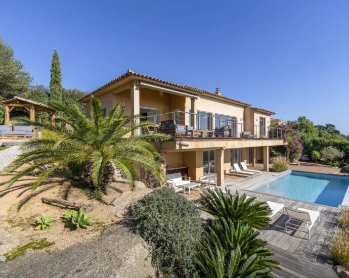 Porto-Vecchio, Arasu, Cirindinu, 3 Bedroom Villa, Pool, Panoramic Sea View, Near the Beach