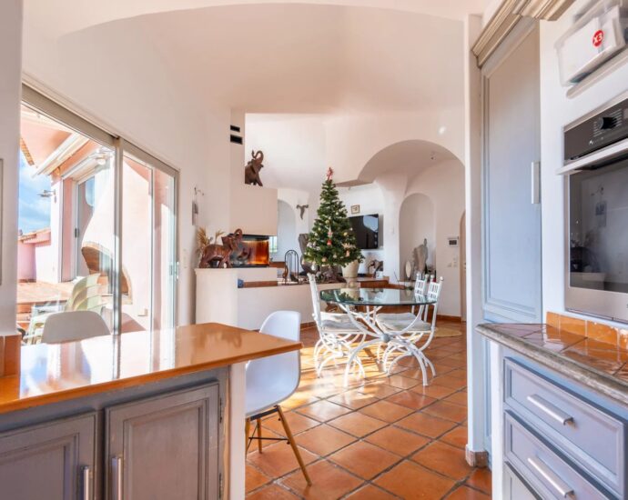 Porto-Vecchio, villa, sea view, 4 bedrooms, pool