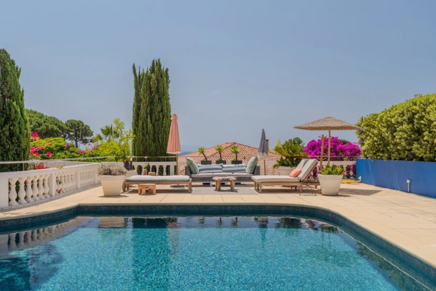 Ajaccio, Route des Sanguinaires, Villa vue mer, 5 chambres, Piscine, Plage à pied