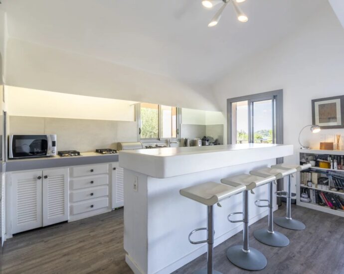 Porto-Vecchio, Domaine de Cala Rossa, villa 6 chambres, piscine, plage à pied