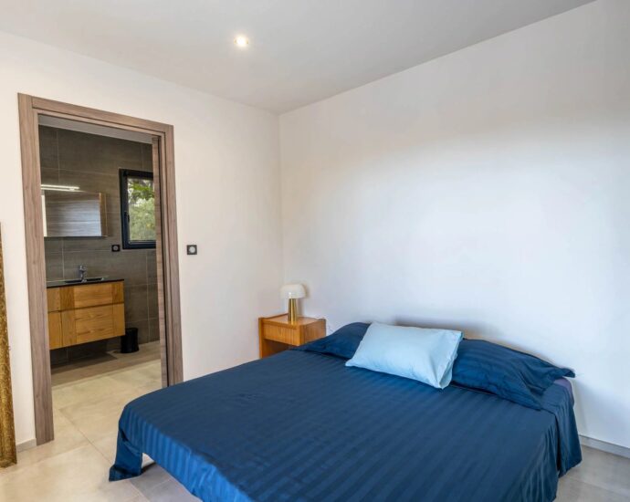 Exclusive Listing, Pinarello, Sea View Villa, 4 Bedrooms, Pool, Walking Distance to the Beach