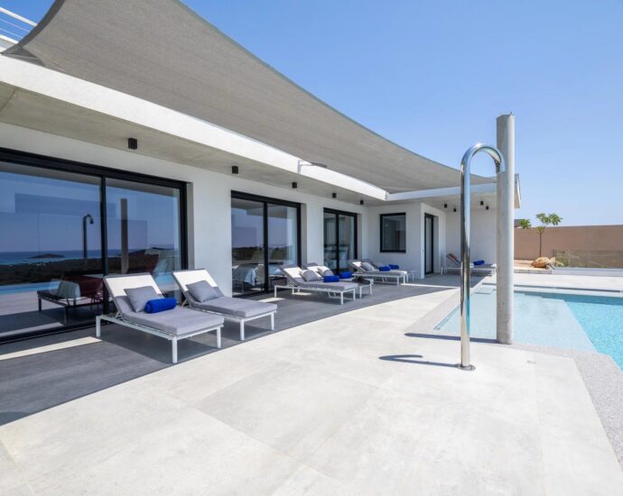 Saint-Cyprien, villa 7 chambres, piscine, vue mer panoramique, proche plage