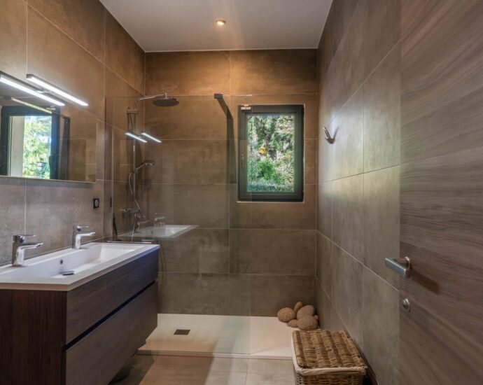 Exclusive Listing, Pinarello, Sea View Villa, 4 Bedrooms, Pool, Walking Distance to the Beach