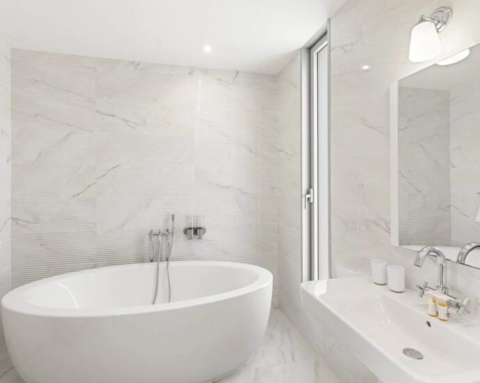 Porto-Vecchio, Santa Giulia, villa d&rsquo;architecte, 4 chambres, piscine, vue mer, proche plage