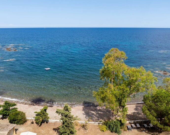OFF MARKET, Exclusivité, Pied dans l&rsquo;eau, Vue mer