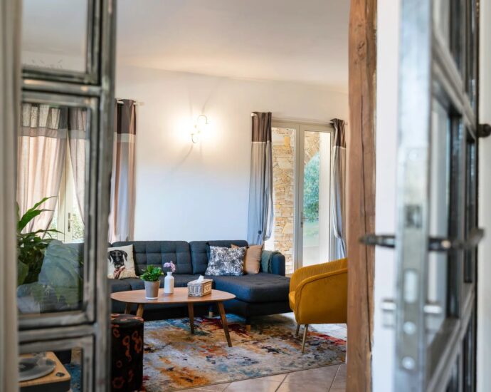 Cap Corse, Sisco, Villa vue montagnes, 5 chambres, piscine, proche plage