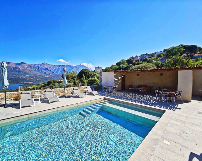 Balagne, Santa-Reparata di Balagna, 9-Bedroom Villa with Lake and Mountain Views, Pool, Gym, Sauna, Close to Île-Rousse and Beaches