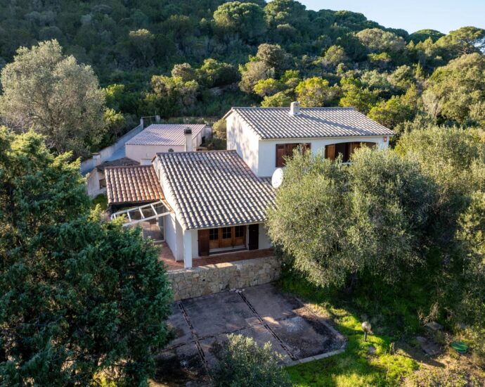 Exclusivité, Palombaggia, Villa, 4 chambres, vue dégagée, proche plage