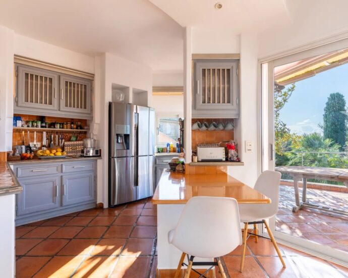 Porto-Vecchio, villa, sea view, 4 bedrooms, pool