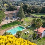 Saint-Florent, villa en pierres, 5 chambres, parc arboré avec piscine, proche plage